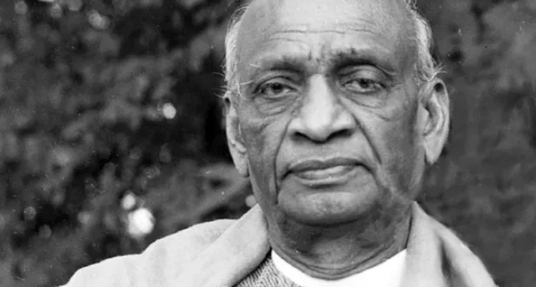 'ఉక్కు మనిషి' సర్దార్ పటేల్ వర్ధంతి.. నివాళులర్పించిన ప్రజలు, మరువలేని సేవలను స్మరణ

