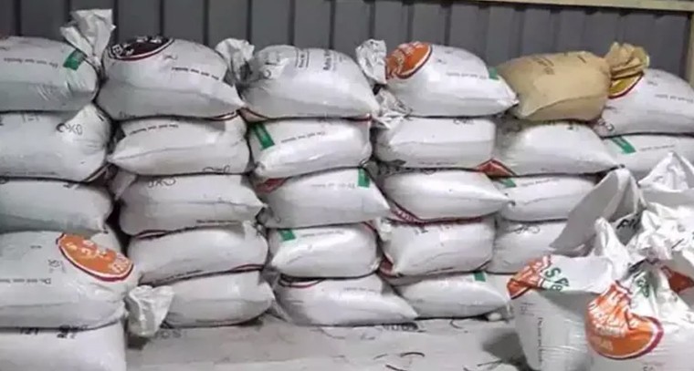 అక్రమ రేషన్ బియ్యం నిల్వ.. టాస్క్ ఫోర్స్ దాడిలో 40 క్వింటాల్స్ స్వాధీనం

