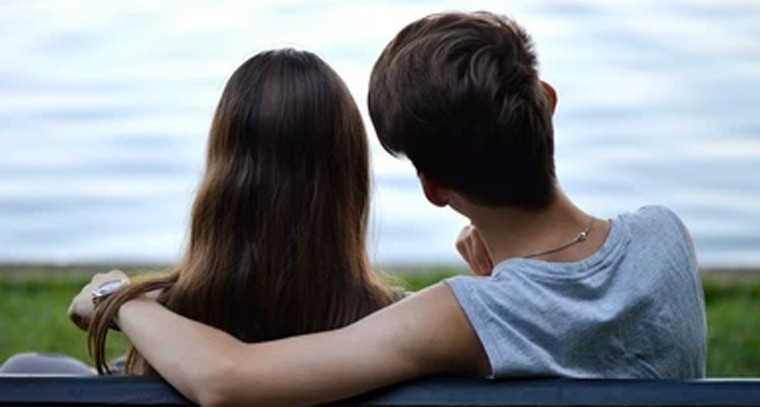 పుట్టినరోజు కేక్ తర్వాత ‘లవ్‌ ఎలోప్‌మెంట్‌’.. 13 ఏళ్ల బాలుడు, 14 ఏళ్ల బాలిక హైదరాబాద్‌ పరార్‌!

