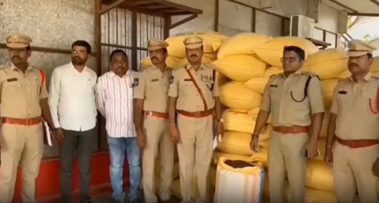 నారాయణపేటలో భారీ నకిలీ విత్తనాల ముఠా గుట్టురట్టు: కోటి రూపాయల స్టాక్ సీజ్

