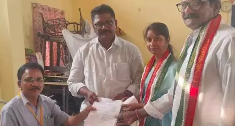 మున్సిపల్ పోరు.. ఏదులాపురంలో మొదలైన నామినేషన్ల పర్వం

