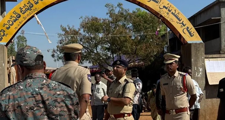 జహీరాబాద్ నియోజకవర్గంలో రెండో విడత పంచాయతీ ఎన్నికలకు భారీ భద్రతా ఏర్పాట్లు

