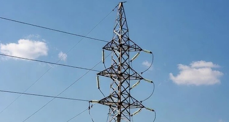 గుడ్ న్యూస్.. 2026-27లో తెలంగాణలో కరెంట్ ఛార్జీలు పెంచేది లేదు!

