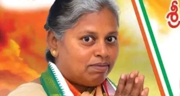 తెల్లపాలెం సర్పంచ్ ఎన్నికల్లో కాంగ్రెస్ అభ్యర్థి రోజకు ఒకే ఓటు తేడాతో చారుకున్న విజయం

