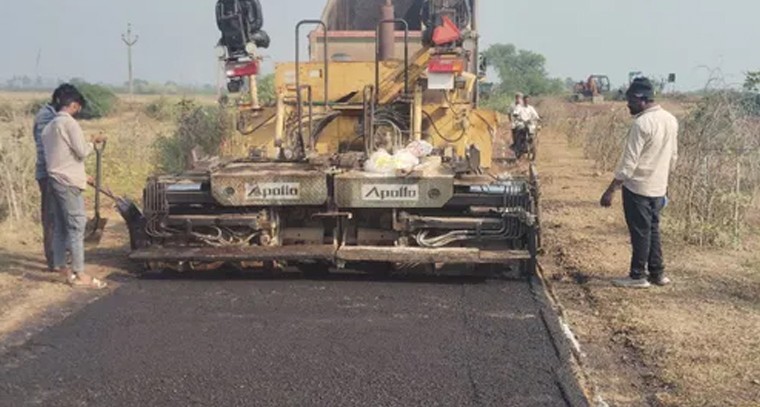 ఖమ్మం జిల్లాలో రోడ్డు విస్తరణ పనులు జోరుగా ప్రారంభం

