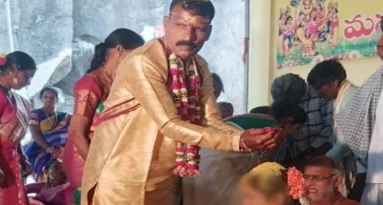 సర్పంచ్ సీటు కోసం ‘ఫటాఫట్’ పెళ్లి... ఓటర్ లిస్ట్ మిస్ అయ్యి యువకుడి కలలు గల్లంతు!

