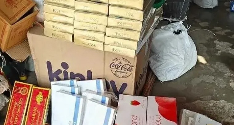 ఖమ్మంలో విదేశీ సిగరెట్ల కలకలం.. టాస్క్ ఫోర్స్ పోలీసుల మెరుపు దాడులు!


