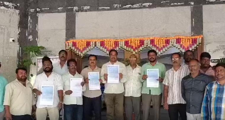 జర్నలిస్టుల హక్కుల కోసం సంగారెడ్డి కలెక్టరేట్ ముట్టడి!

