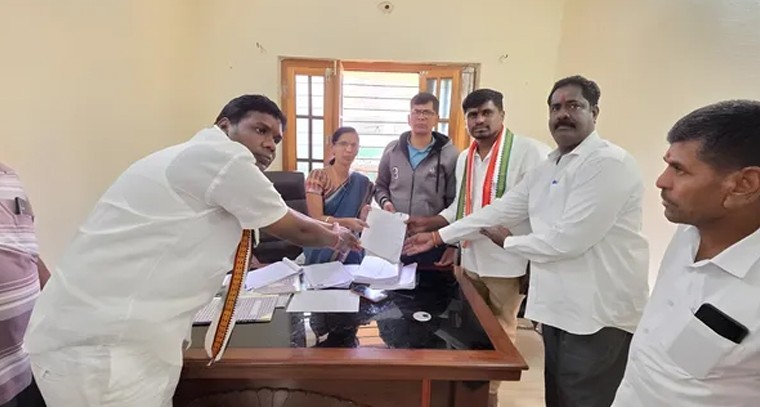 మల్కాపూర్‌లో జోష్‌.. అనిల్ కుమార్ సర్పంచ్ అభ్యర్థిగా భారీ ర్యాలీతో నామినేషన్!
