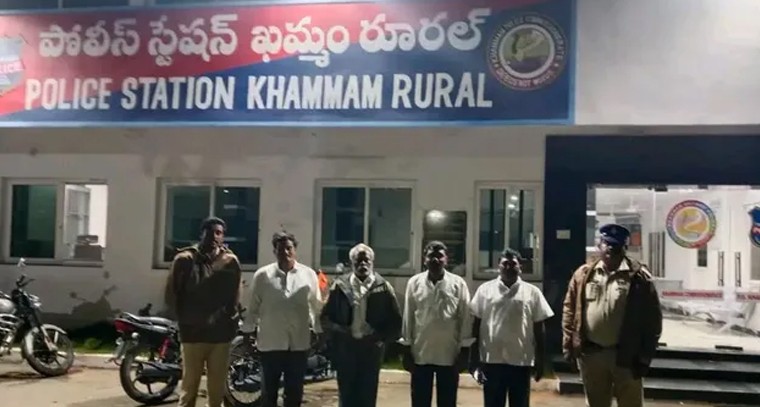 ఖమ్మంలో సీపీఎం నేతల ముందస్తు అరెస్టులు.. సీఎం పర్యటన వేళ ఉద్రిక్తత

