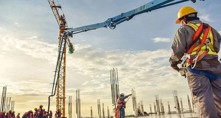 ₹36 వేల కోట్ల బకాయిలు.. తెలంగాణ ప్రభుత్వానికి బిల్డర్స్ అసోసియేషన్ ఆఫ్ ఇండియా అల్టిమేటం

