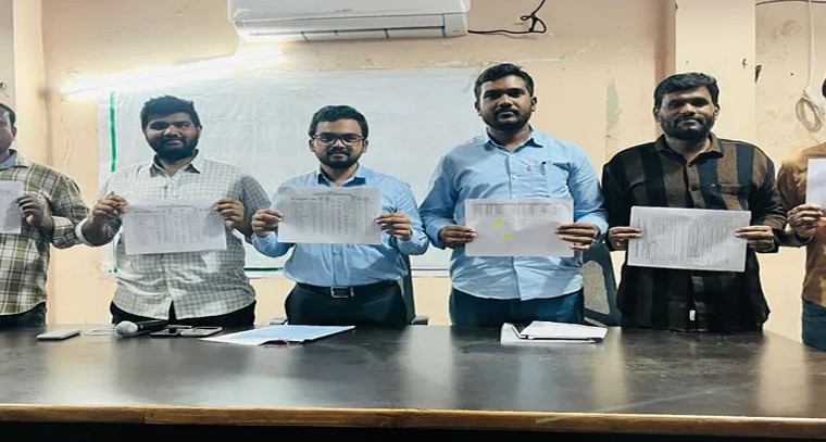 జహీరాబాద్ మున్సిపల్ ఎన్నికల నగారా.. 121 పోలింగ్ కేంద్రాల జాబితా విడుదల

