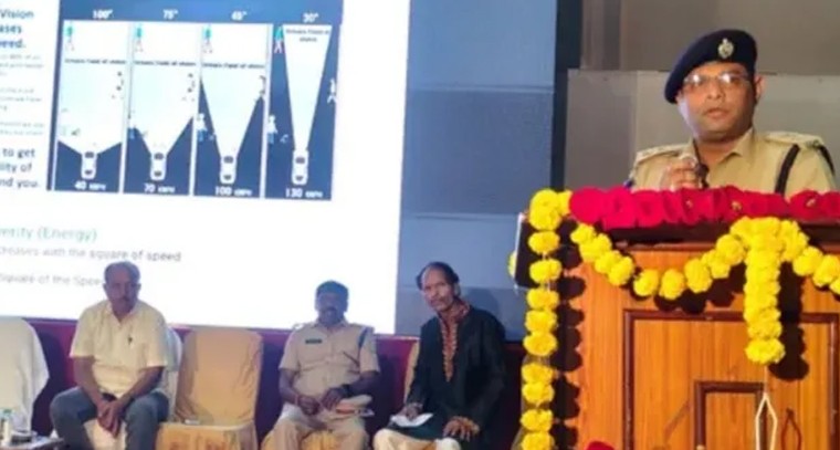 లక్ష్యం ప్రమాదరహిత జిల్లా: రహదారి నిబంధనలు పాటించాల్సిందే - ఎస్పీ పరితోష్ పంకజ్

