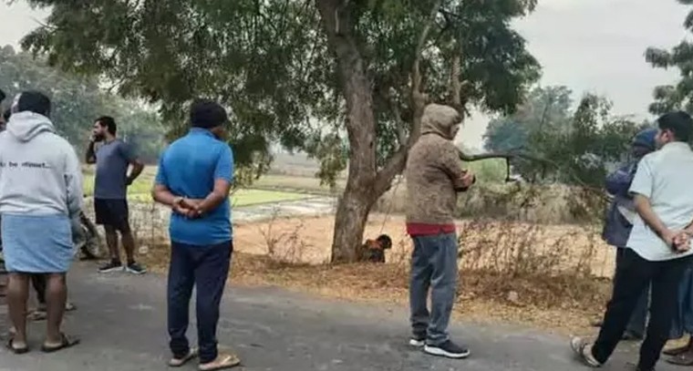 బెజ్జంకిలో విషాదం.. రాజస్థాన్ వాసి ఉరివేసుకుని ఆత్మహత్య

