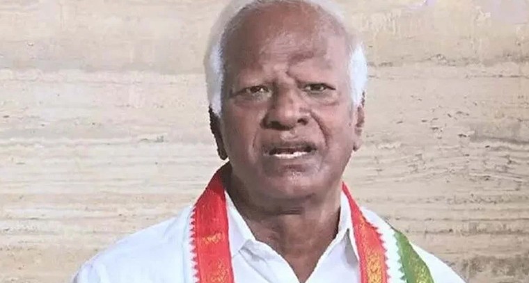 బిఆర్ఎస్ ఫిర్యాదుపై స్పందన: ఎమ్మెల్యే కడియం శ్రీహరికి స్పీకర్ నోటీసులు

