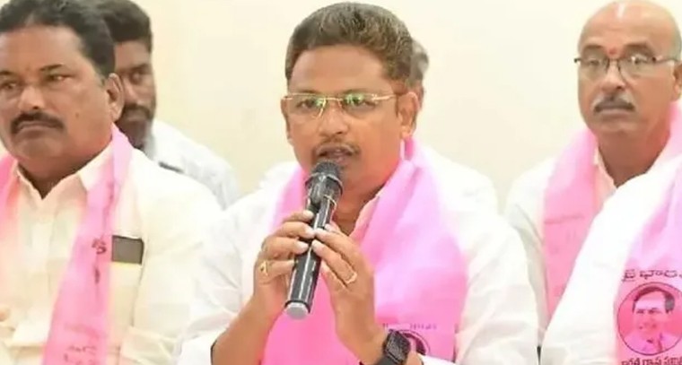 మధిరలో ఎమర్జెన్సీని మించిన అరాచకం.. బాధితులపైనే హత్యాయత్నం కేసులు: లింగాల కమల్ రాజు

