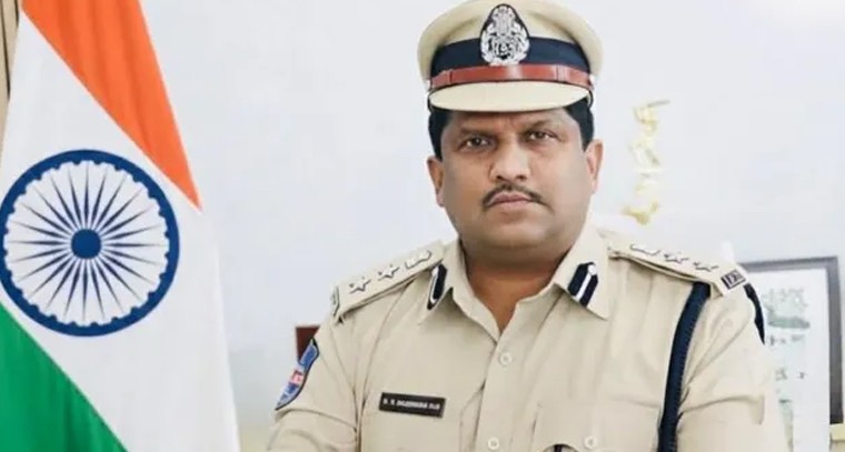 మున్సిపల్ పోరుకు పోలీస్ కవచం: మెదక్ జిల్లాలో 600 మందితో భారీ బందోబస్తు

