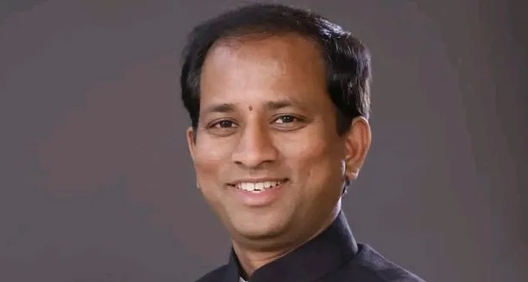 ఖమ్మం జిల్లా బాధ్యతలు మహిపాల్ రెడ్డికి.. బీజేపీ కొత్త ఇన్‌చార్జ్‌ల జాబితా విడుదల!

