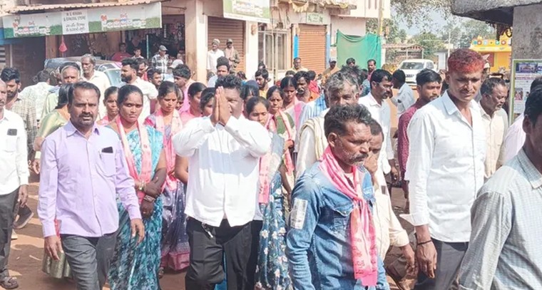 బిలాల్‌పూర్ సర్పంచ్ నామినేషన్‌కు భారీ ఊరేగింపు.. బీఆర్‌ఎస్ శ్రేణుల జోష్!

