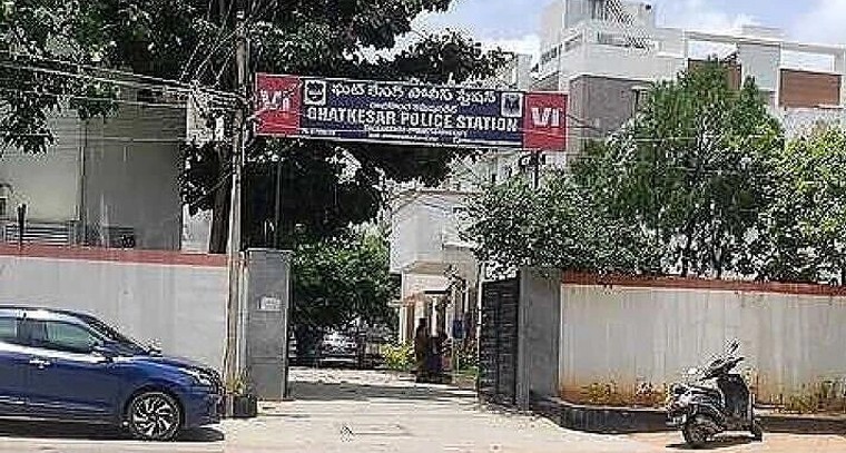 ప్రేమ పేరుతో మోసం.. మైనర్ బాలికను గర్భవతిని చేసి జైలుకెక్కిన మటన్ షాప్ యజమాని

