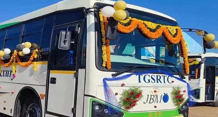 సంక్రాంతి ప్రయాణికులకు షాక్.. స్పెషల్ బస్సుల్లో భారీగా పెరిగిన టికెట్ ధరలు

