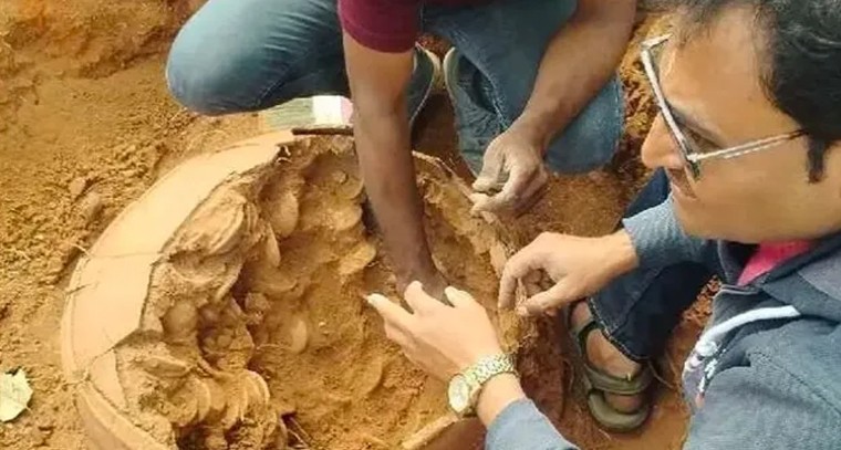 ఖమ్మం జిల్లా రైతులకు ఊరట.. పుష్కలంగా యూరియా నిల్వలు

