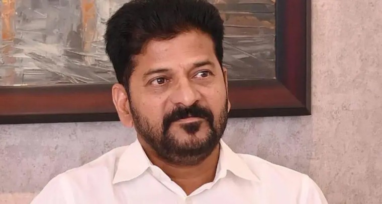 ముఖ్యమంత్రి రేవంత్ రెడ్డి వరద ప్రాంతాల్లో ఏరియల్ సర్వే.. తక్షణ చర్యలకు సమాయత్తం

