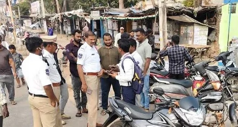 ఖమ్మం నగరంలో ట్రాఫిక్ పోలీసుల స్పెషల్ డ్రైవ్: నిబంధనలు అతిక్రమిస్తే కఠిన చర్యలు

