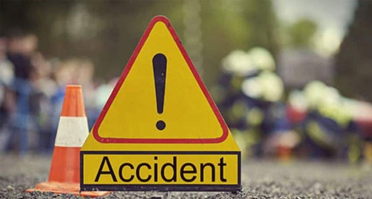 అపార్ట్‌మెంట్‌లో వింత ఘటన ....  4 రోజులుగా మృతదేహంతో కుటుంబం