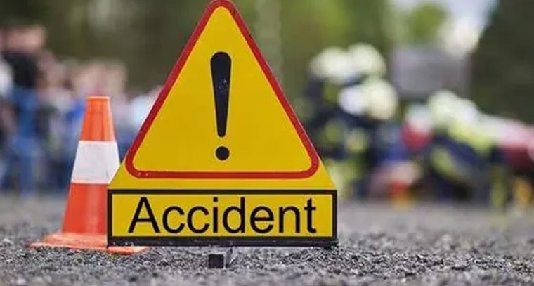 అదుపుతప్పి ఘాట్ లోయలోకి దూసుకెళ్లి ఆర్టీసీ బస్సు