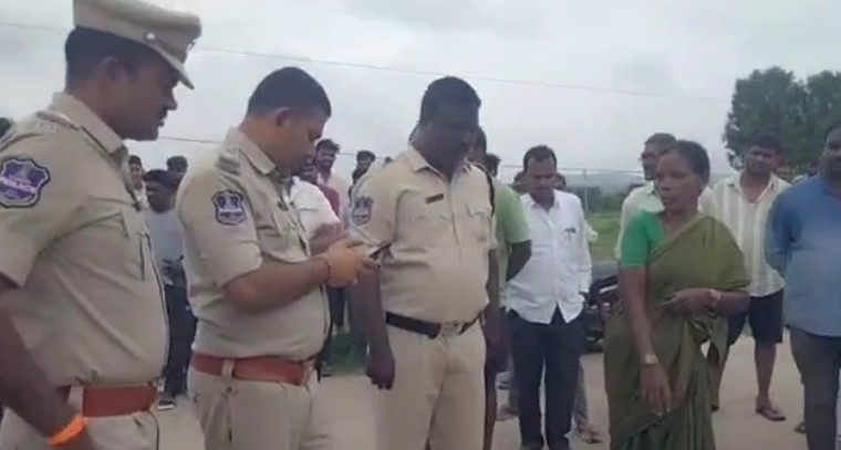 ఆదిలాబాద్ జిల్లాలో దారుణ హత్య