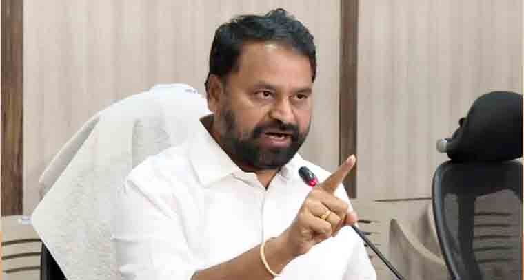 కవిత ప్రశ్నలకి బీఆర్ఎస్ నాయకుల దగ్గర సమాధానం లేదు 
