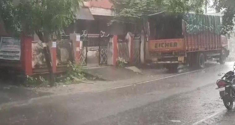 ఆదిలాబాద్ లో భారీ వర్షం