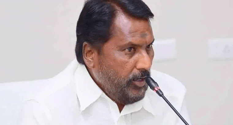 రేపటిలోగా మంత్రి పొన్నం క్షమాపణలు చెప్పాలి: మంత్రి అడ్లూరి