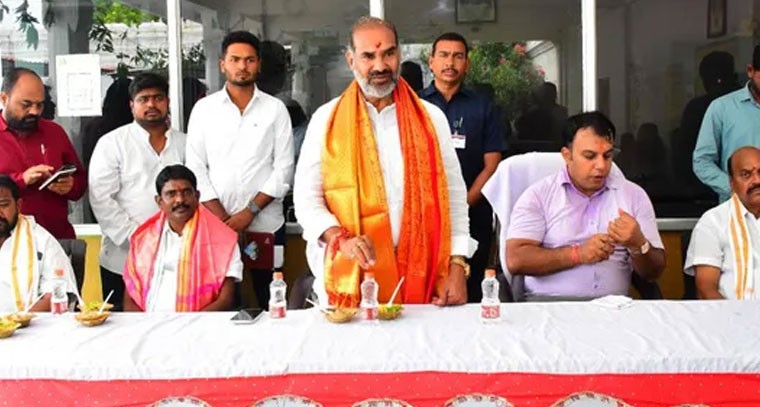 అగ్రహారం అంజన్న భక్తులకు మెరుగైన సౌకర్యాలు ఏర్పాటు