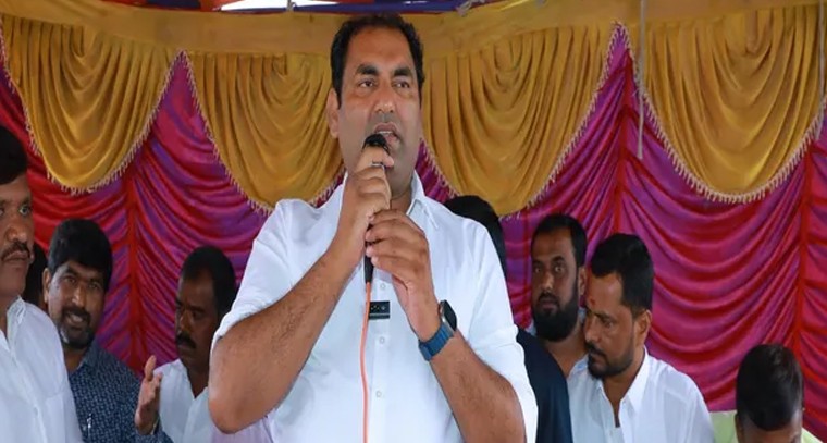 కవిత కాంగ్రెస్ ను కూడా నాశనంచేస్తుంది: ఎమ్మెల్యే అనిరుధ్