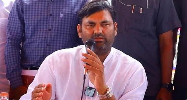 జడ్చర్లలో పవన్ సినిమాలు ఆడనివ్వను: ఎమ్మెల్యే