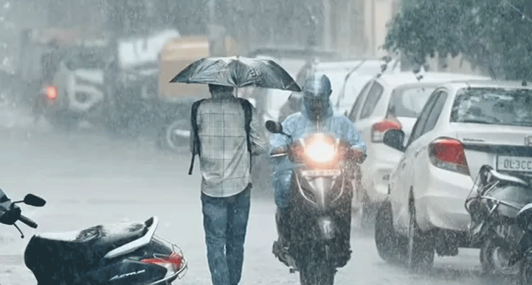 భారీ వర్షాలు.. కామారెడ్డి, మెదక్‌ జిల్లాలకు రెడ్‌ అలర్ట్‌