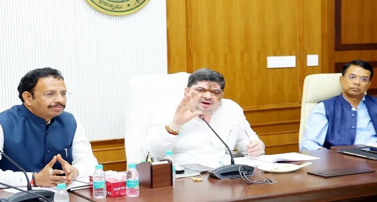 ఏఐతో టీజీఎస్ఆర్టీసీ కొత్త దిక్సూచి.. ప్రజా రవాణాలో విప్లవాత్మక మార్పులు

