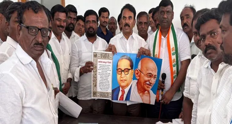 పోస్టర్‌ను ఆవిష్కరించిన మంత్రి జూపల్లి

