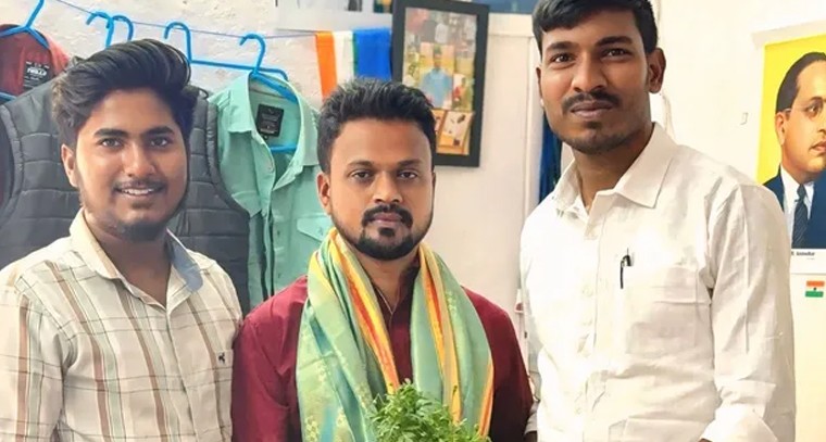 చదువుతోనే తలరాత మారుతుంది.. నర్సింహకు పీహెచ్‌డీ పట్టా.. ఘనంగా సన్మానించిన యంగలి గోపి గౌడ్

