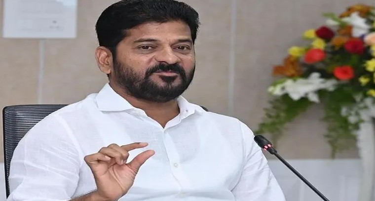 మహిళలకు ఉచిత ప్రయాణం.. ఆర్థిక భారం తగ్గించిన విప్లవాత్మక పథకం

