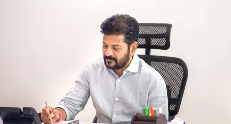 శిబూ సోరెన్‌కు నివాళి.. జార్ఖండ్ నేత జ్ఞాపకార్థం హైదరాబాద్‌లో భవన్ నిర్మాణం

