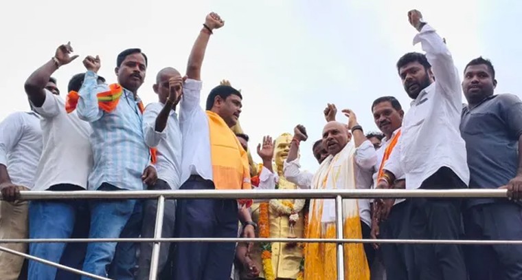 వైఎస్ రాజశేఖర్ రెడ్డి వర్ధంతి సందర్భంగా కాంగ్రెస్ నేతల నివాళి

