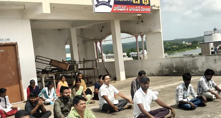 నాగిరెడ్డిపేటలో అంతర్జాతీయ యోగ దినోత్సవం ఘనంగా జరిగింది

