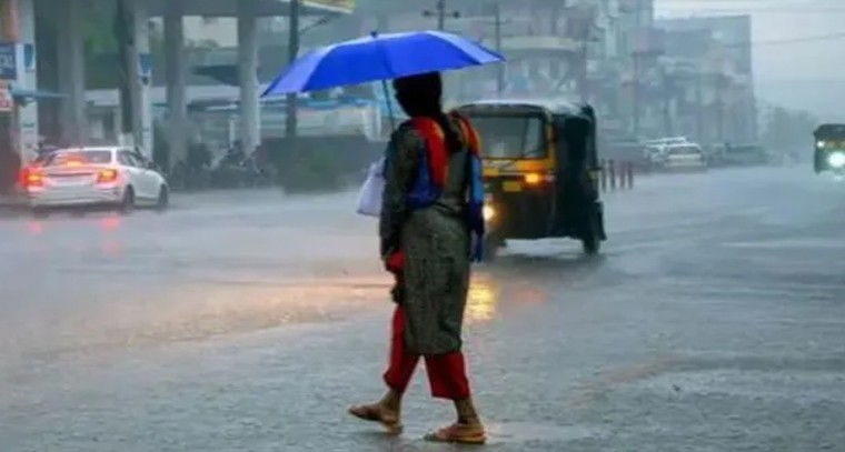 తెలంగాణలో తుఫాన్ హెచ్చరిక.. భారీ వర్షాలు, ముందస్తు చర్యలు తీసుకోవాలి

