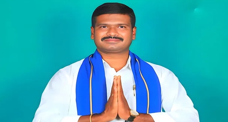 శుభాకాంక్షలతో మెరిసిన వరలక్ష్మీ వ్రతం.. మాల మహానాడు జిల్లా అధ్యక్షుడు ప్రసంగం

