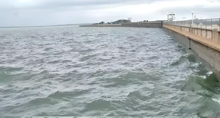 నాగార్జున సాగర్‌కు భారీ వరద ప్రవాహం.. జలాశయం నిండుకుండలా

