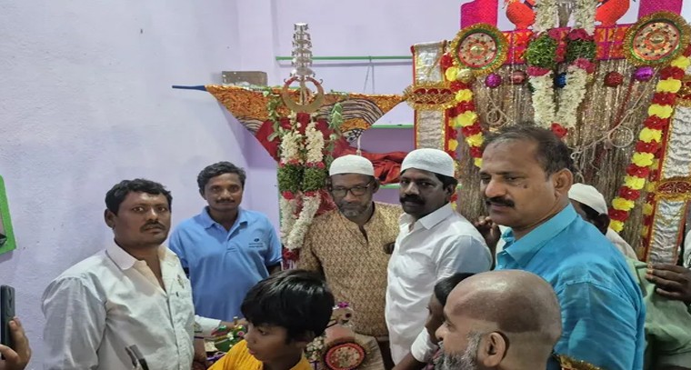 నకిరేకల్‌లో మొహర్రం వేడుకలు.. మతసామరస్యానికి నిదర్శనం

