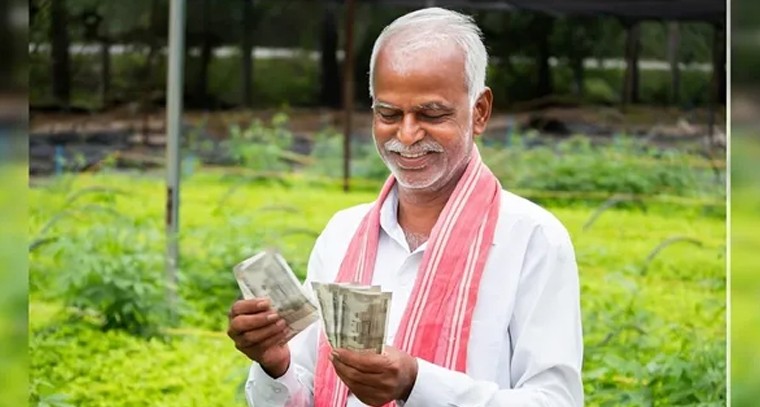రైతులకు గుడ్ న్యూస్.. 60 ఏళ్ల తర్వాత నెలకు ₹3,000 స్థిర పెన్షన్.. PMKMY పథకం ఎలా పని చేస్తుంది?

